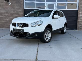 damaged passenger cars Nissan Qashqai 1.6 Visia / Cruise Control / Trekhaak / PDC / Elek Ramen / Bluetooth / Climate Control / Inkalp.Spiegels / 2011/3
