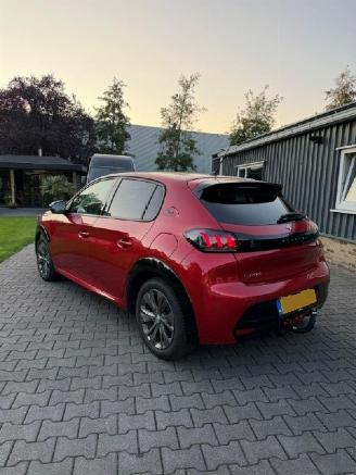 Unfallwagen Peugeot e-208 EV GT 350 3000KM !! 2022/12