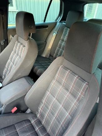 Volkswagen Golf 2.0 GTI 211 PK picture 15