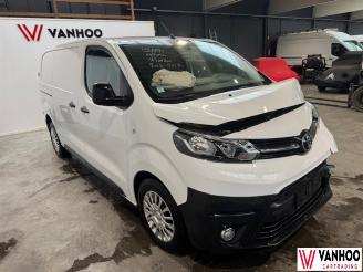 damaged passenger cars Toyota ProAce  2024/4
