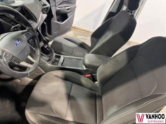 Ford Kuga  picture 14