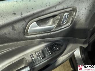 Ford Kuga  picture 21