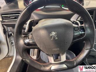 Peugeot 308  picture 16