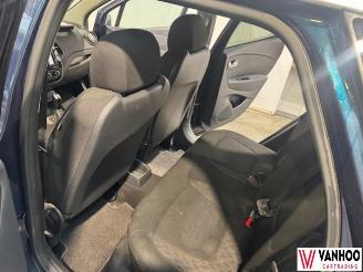 Renault Captur  picture 12