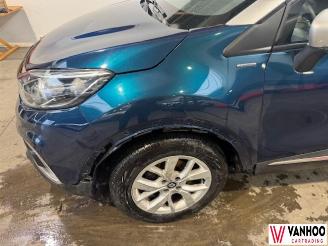 Renault Captur  picture 2