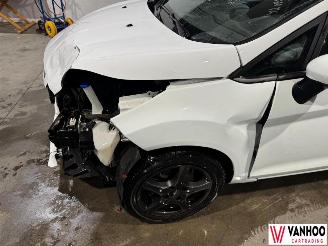 Ford Fiesta  picture 3