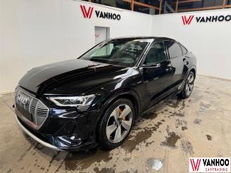 Damaged car Audi E-tron  2020/10