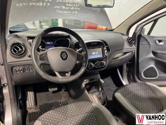 Renault Captur  picture 13
