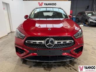 Mercedes GLA  picture 2