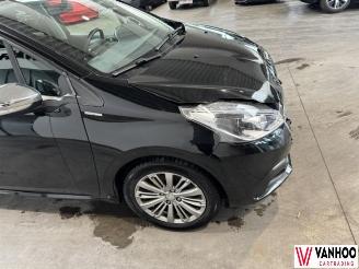 Peugeot 208  picture 5