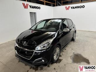 Peugeot 208  picture 1