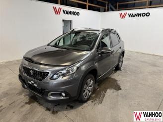 damaged passenger cars Peugeot 2008  2019/5