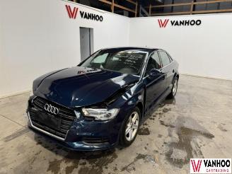 damaged passenger cars Audi A3  2019/8