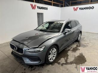 Coche accidentado Volvo V-60  2020/5