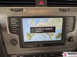 Volkswagen Golf  picture 24