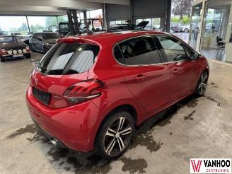 Peugeot 208  picture 9