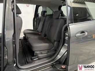 Ford C-Max  picture 10