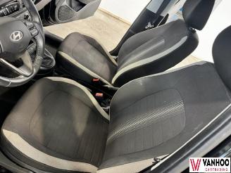 Hyundai I-10  picture 13