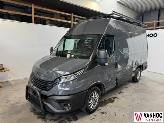 Voiture accidenté Iveco Daily  2026/1