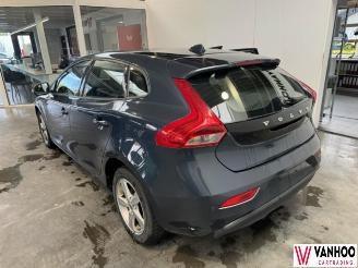 Volvo V-40  picture 8