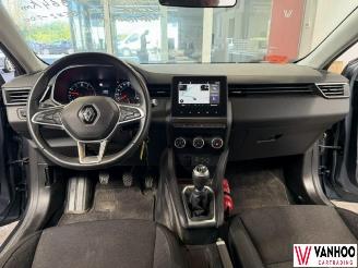 Renault Clio  picture 10