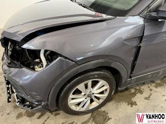 Volkswagen T-Cross  picture 2