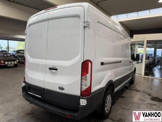 Ford Transit  picture 5