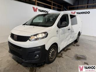 Vaurioauto  passenger cars Fiat Scudo  2023/2