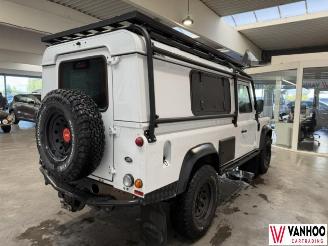 Land Rover Defender  picture 9