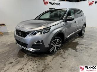Voiture accidenté Peugeot 5008  2019/2
