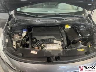Peugeot 2008  picture 12