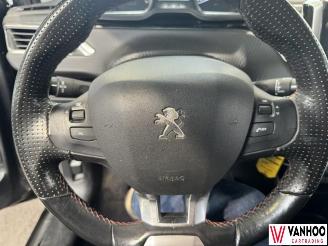 Peugeot 2008  picture 19