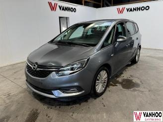 Damaged car Opel Zafira  2017/11