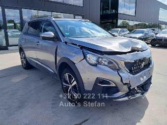Unfallwagen Peugeot 5008 ALLURE 2020/10