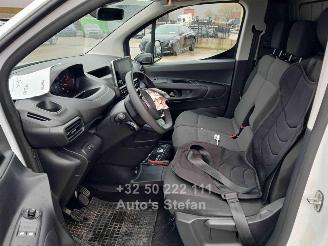 Peugeot Partner PREMIUM picture 21