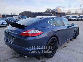Porsche Panamera 4S picture 6