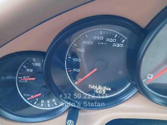 Porsche Panamera 4S picture 14