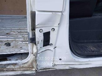 Nissan Interstar TEKNA picture 27