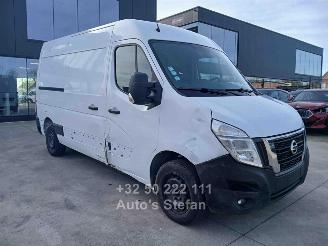 Nissan Interstar TEKNA picture 1