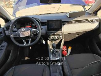 Renault Clio E-TECH HYBRIDE picture 9