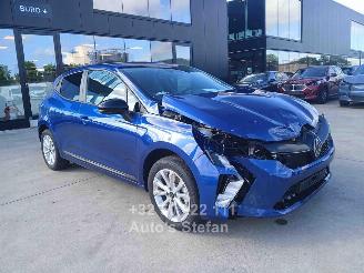 Unfallwagen Renault Clio E-TECH HYBRIDE 2026/2