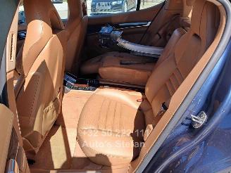 Porsche Panamera 4S picture 11