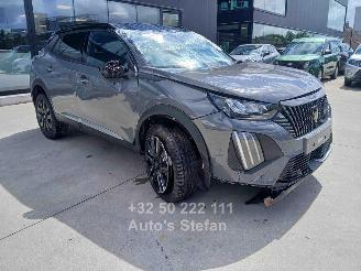Damaged car Peugeot 2008 ALLURE 2025/11