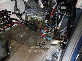Land Rover Discovery 5 R-DYNAMIC SE D250 AWD picture 12