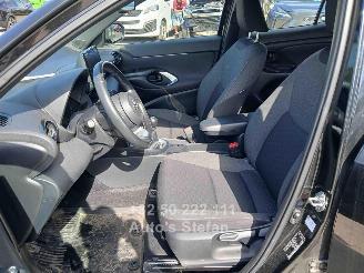Toyota Yaris CROSS picture 16