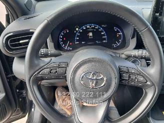 Toyota Yaris CROSS picture 12