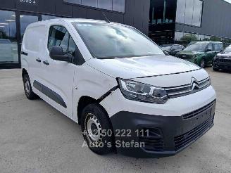 uszkodzony samochody osobowe Citroën Berlingo  2021/5