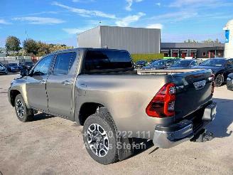 Toyota Hilux  picture 4