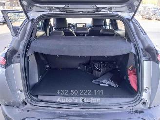 Peugeot 2008 ALLURE picture 7