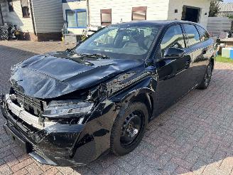 Peugeot 308 308 PureTech 130 EAT8 picture 5